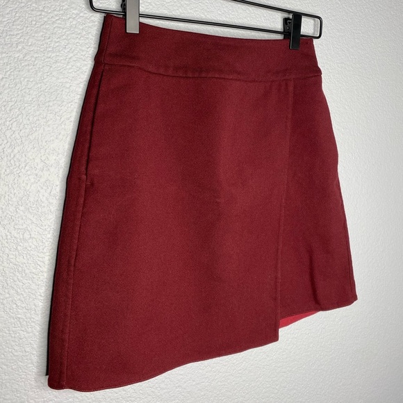Uniqlo Mini Skirt - Picture 2 of 5